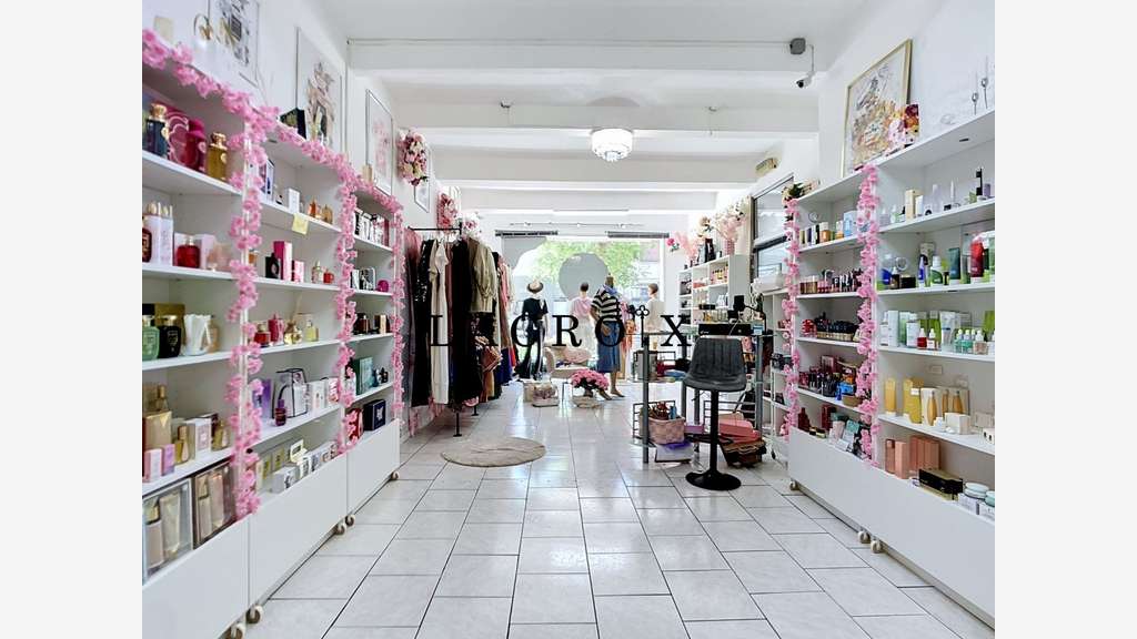 Local commercial 62m² à Carpentras Av Mont-Ventoux