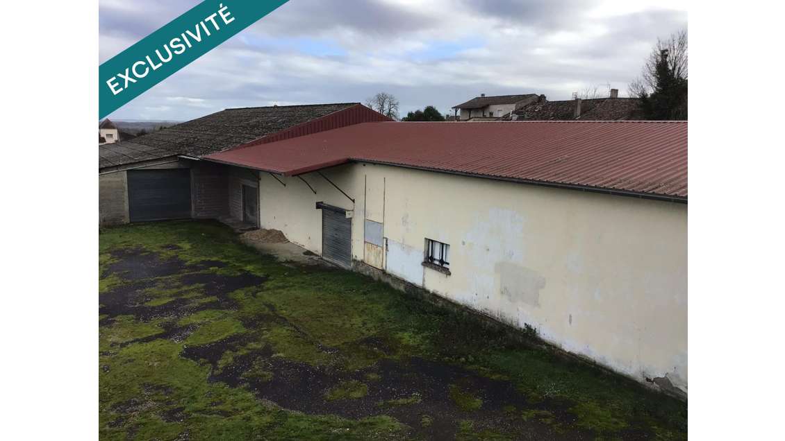 Vente bâtiments de 1400m² à Castillonnès centre 