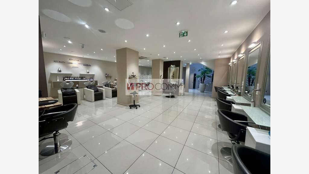 Vente local commercial 300m² empl idéal Cavaillon