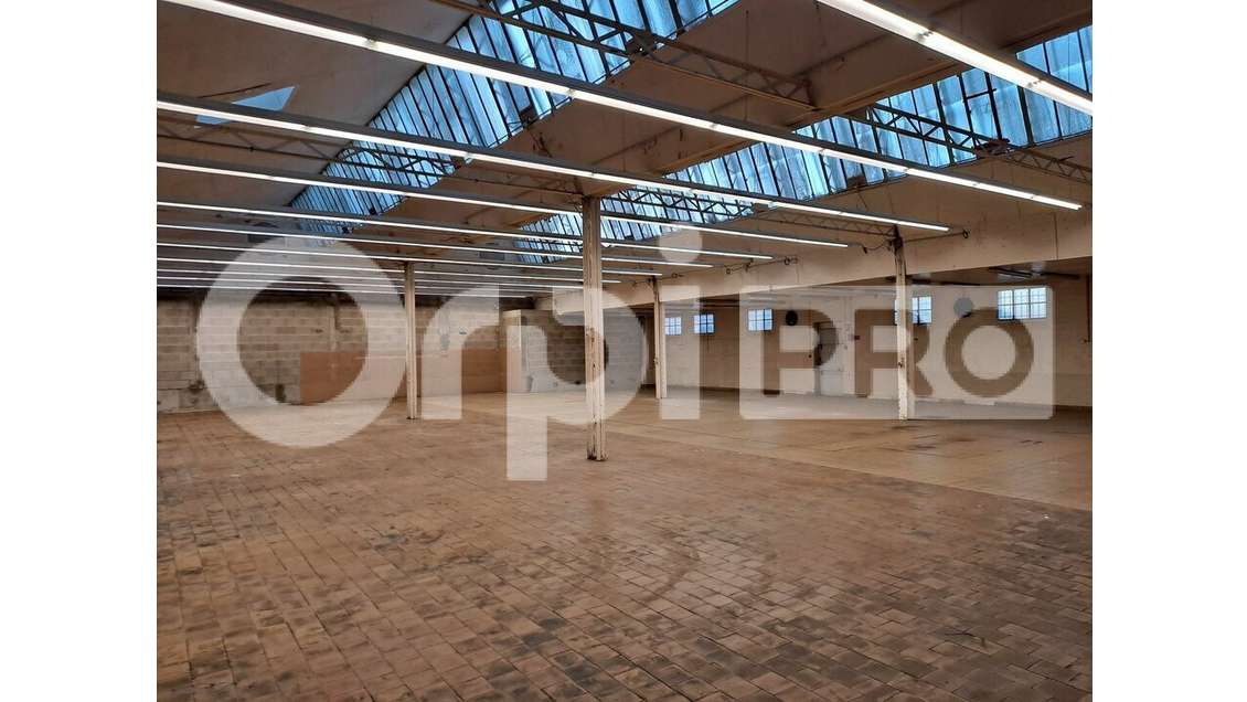 Vente 4 cellules pour 4800m² à Châlon en Champagne