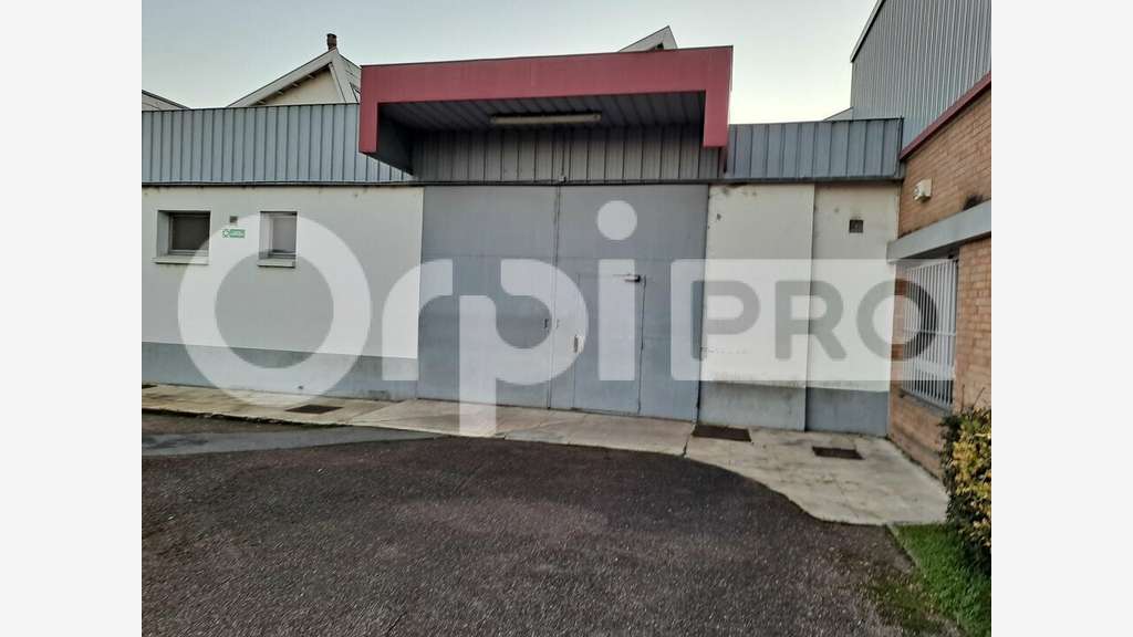 Vente 4 cellules pour 4800m² à Châlon en Champagne