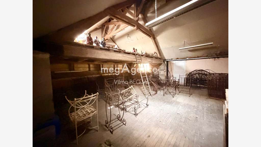 Vente local 575m² excellente visibilité Champigny