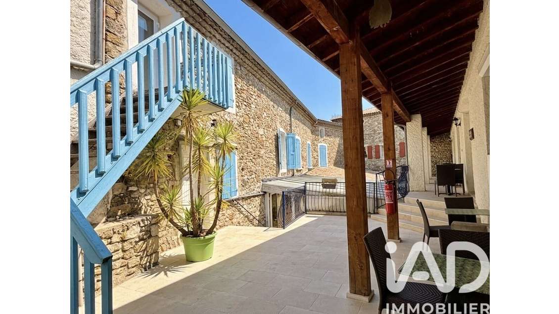 Local commercial à Charols