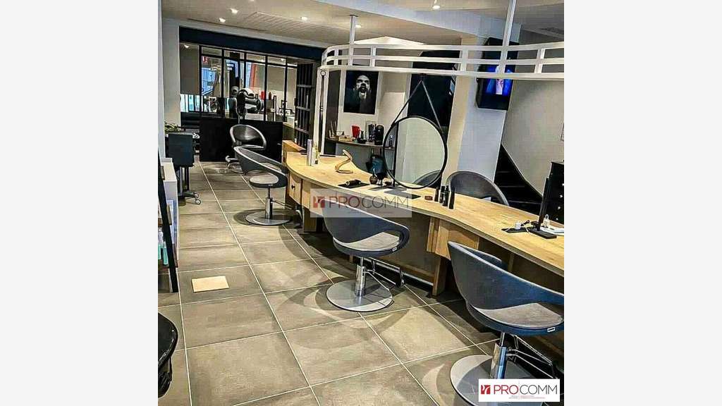 AV local commercial 113m² en centre ville Chartres