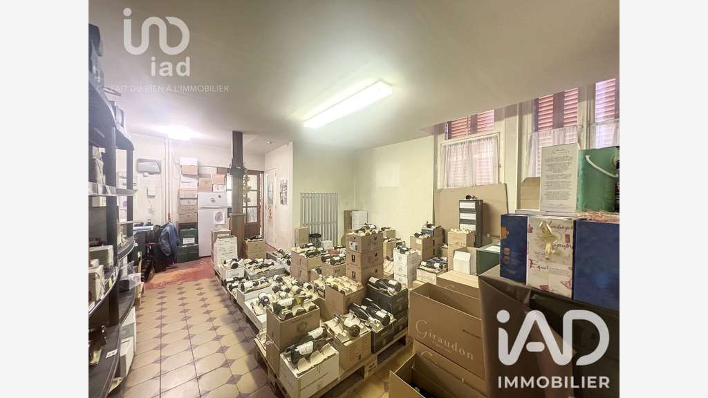 Local commercial à Château-Renard