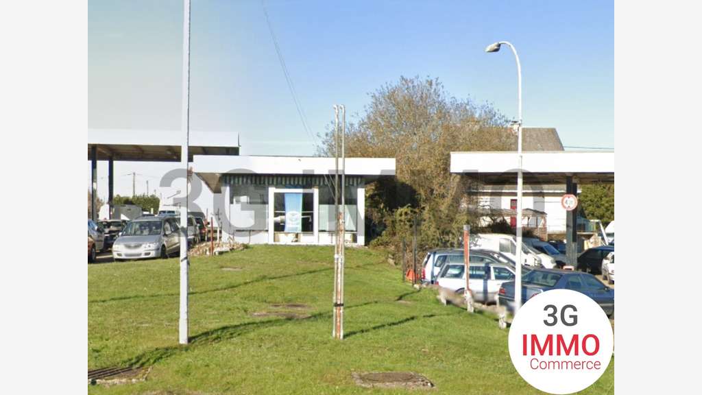 AV local commercial de 90m² à Châtillon-sur-Thouet