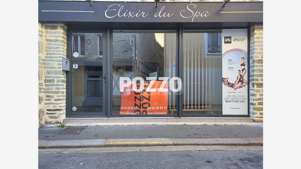 Local commercial 111m² à vendre à Cherbourg centre