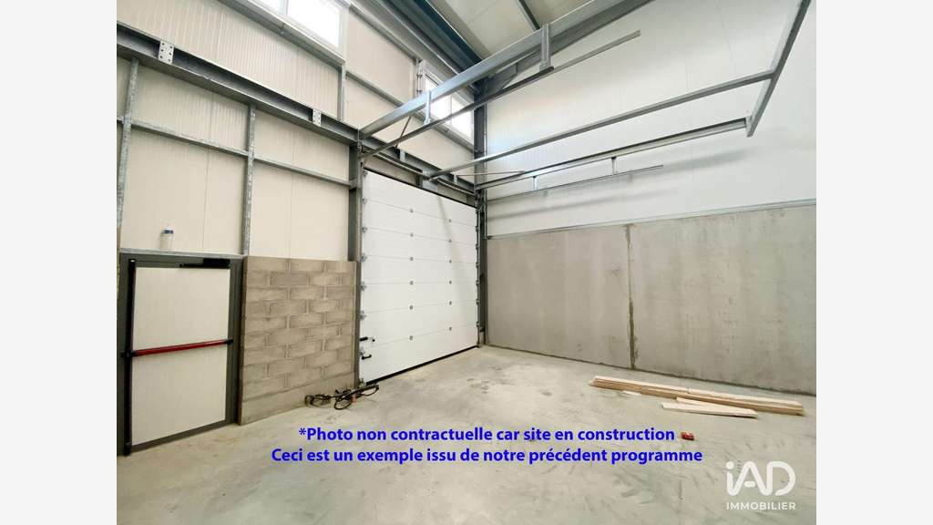 Local commercial à Chevry-Cossigny