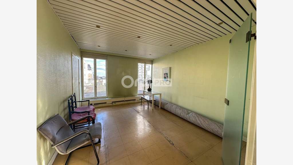 Local 163m² à vendre à Choisy-le-Roi Av An. France