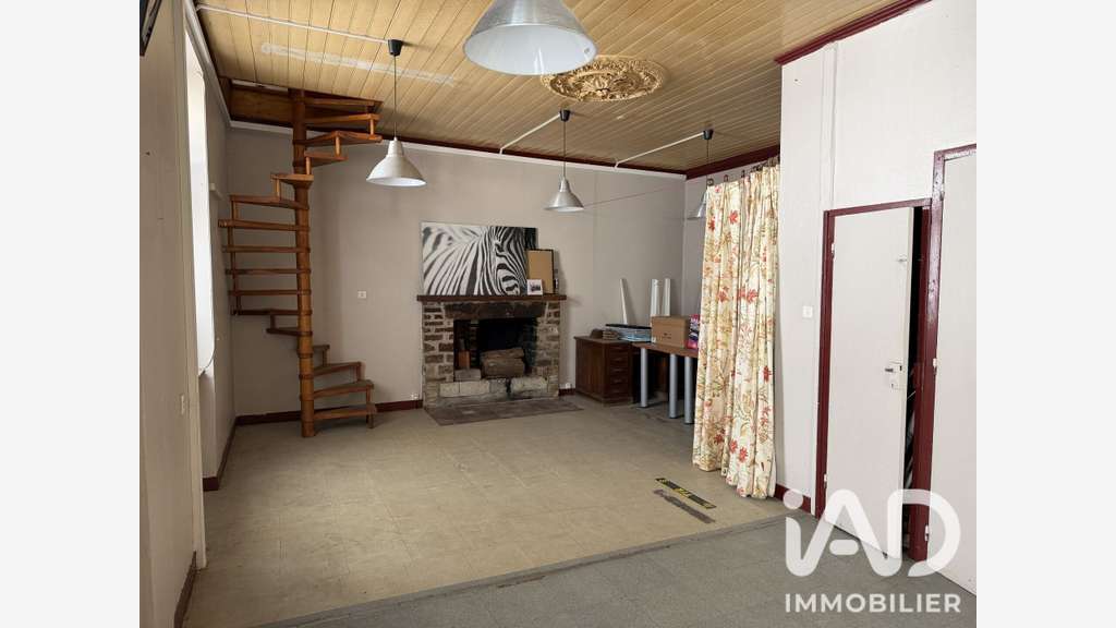 AV immeuble de caractère 185m² empl N°1 Clohars