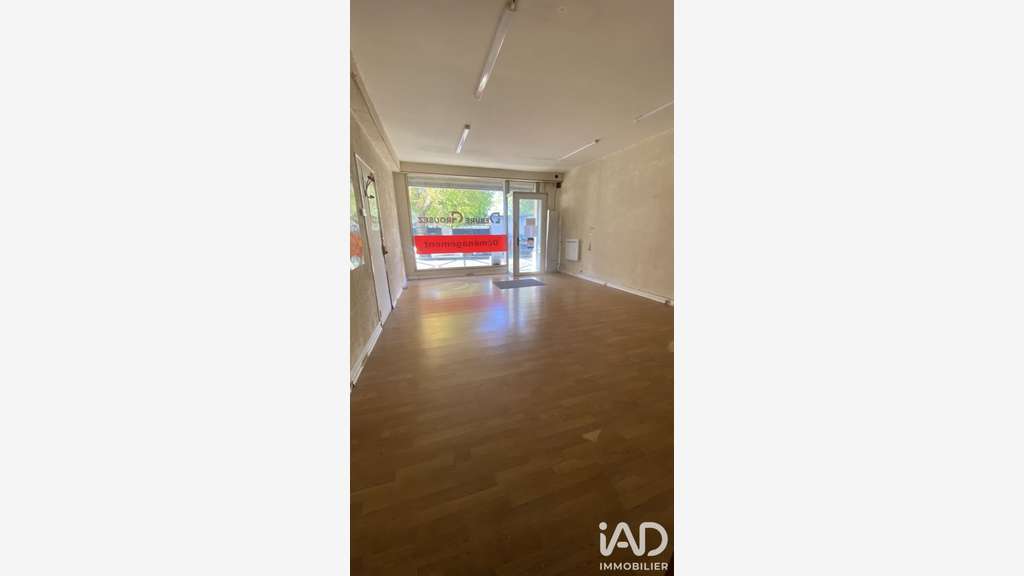 Vente local commercial de 42m² à Compiègne