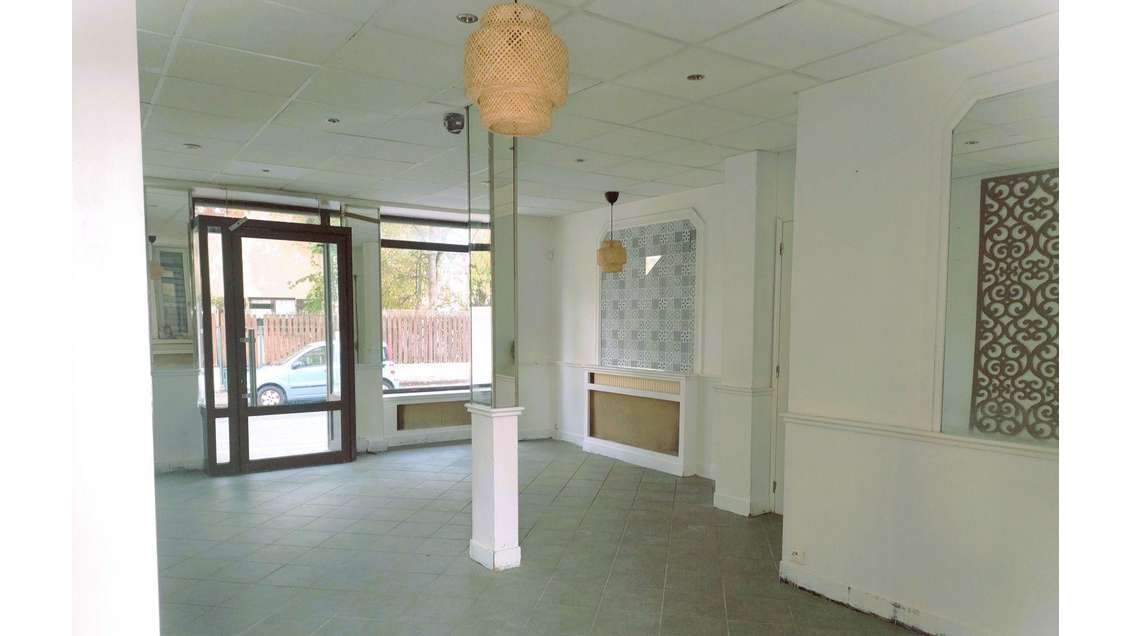 Vente murs libres 60m² à Conflans-Sainte-Honorine