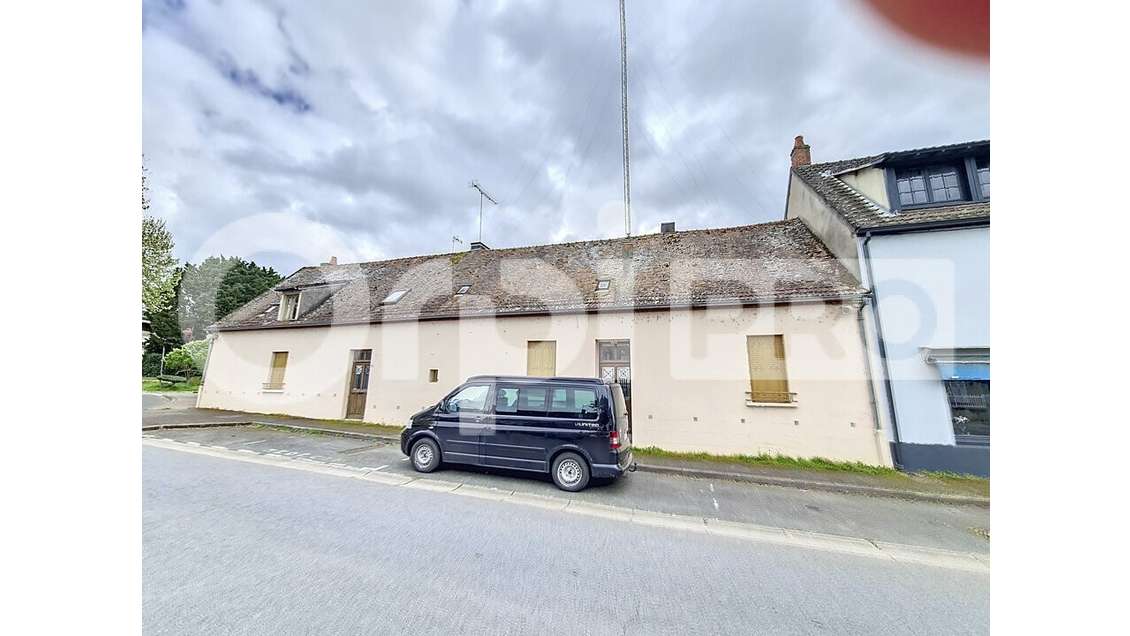 Local commercial 156m² à vendre à Cosne-d'Allier