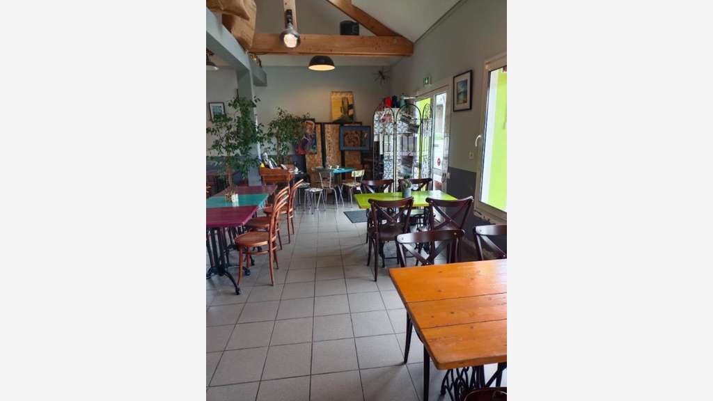 Découvrez ce restaurant situé vue sur la Loire
