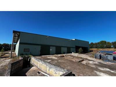 Vente Locaux d'activités - Entrepôts à Courcôme