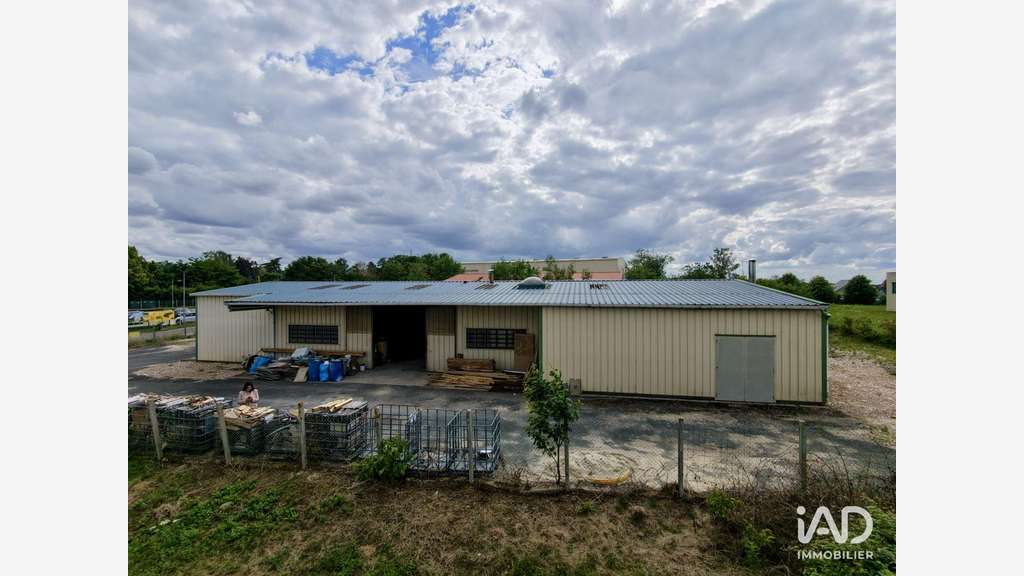 Vente local d’activité 345m² ZI Courtenay A19/A6