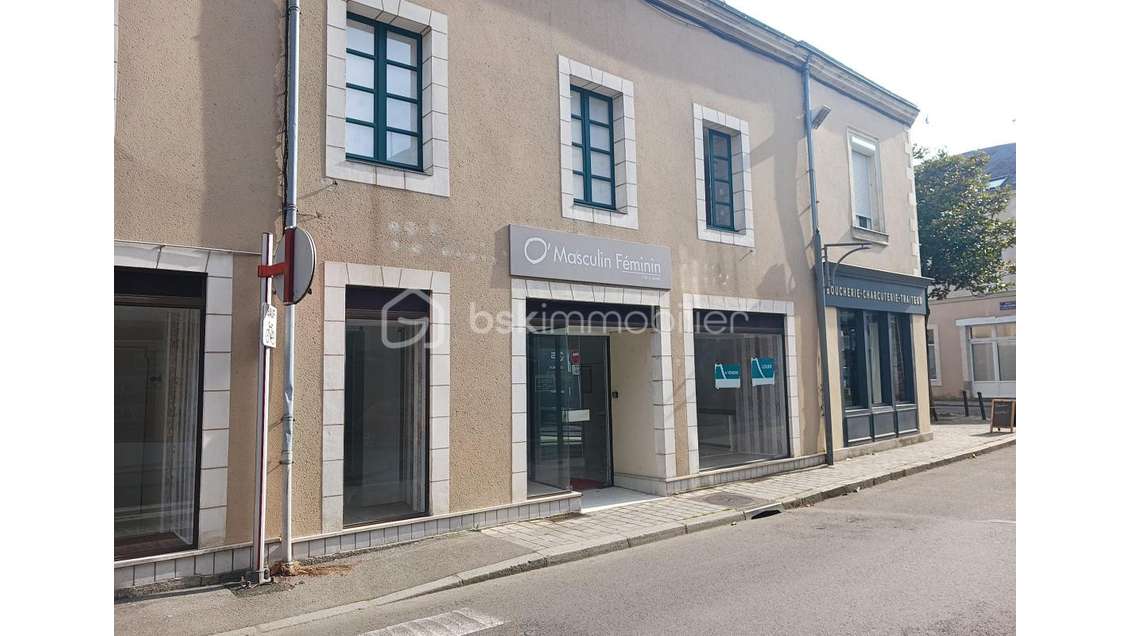 Vente local commercial 100m² au centre de Craon