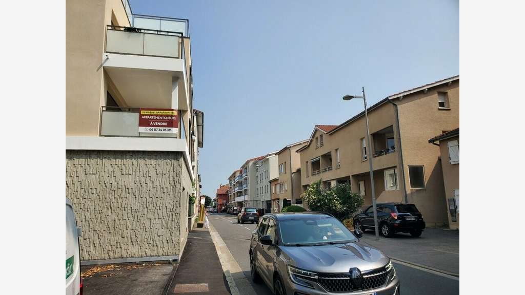 AV local commercial 252m² Craponne empl strat