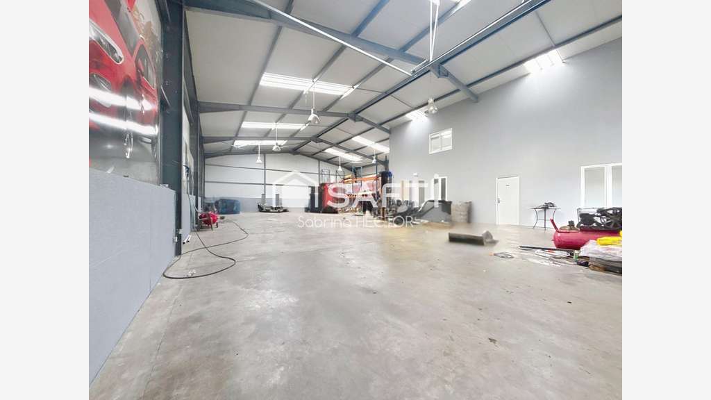 Vente local d'activités bureaux 465m² à Créhange