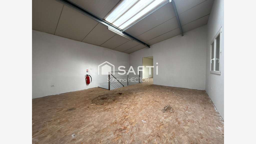 Vente local d'activités bureaux 465m² à Créhange