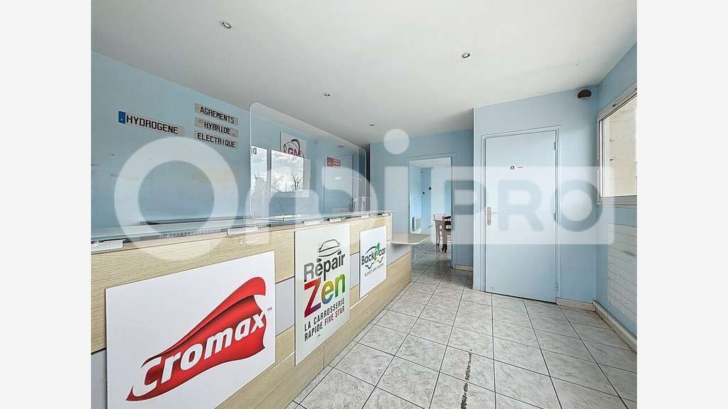 Entrepôt 1050m² à vendre proche grands axes Creil