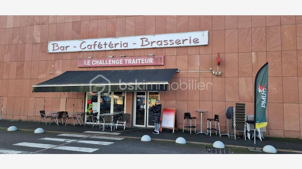 Local commercial loué de 396m² à vendre à Dax
