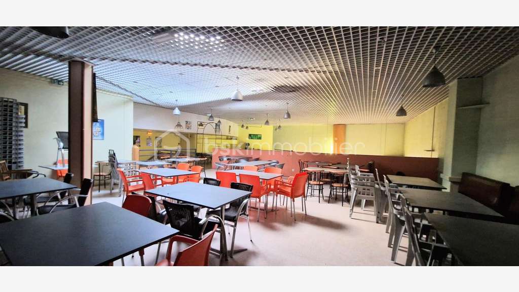 Local commercial loué de 396m² à vendre à Dax