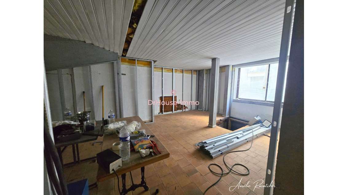 Local commercial 110m² à rénover à Dieppe centre