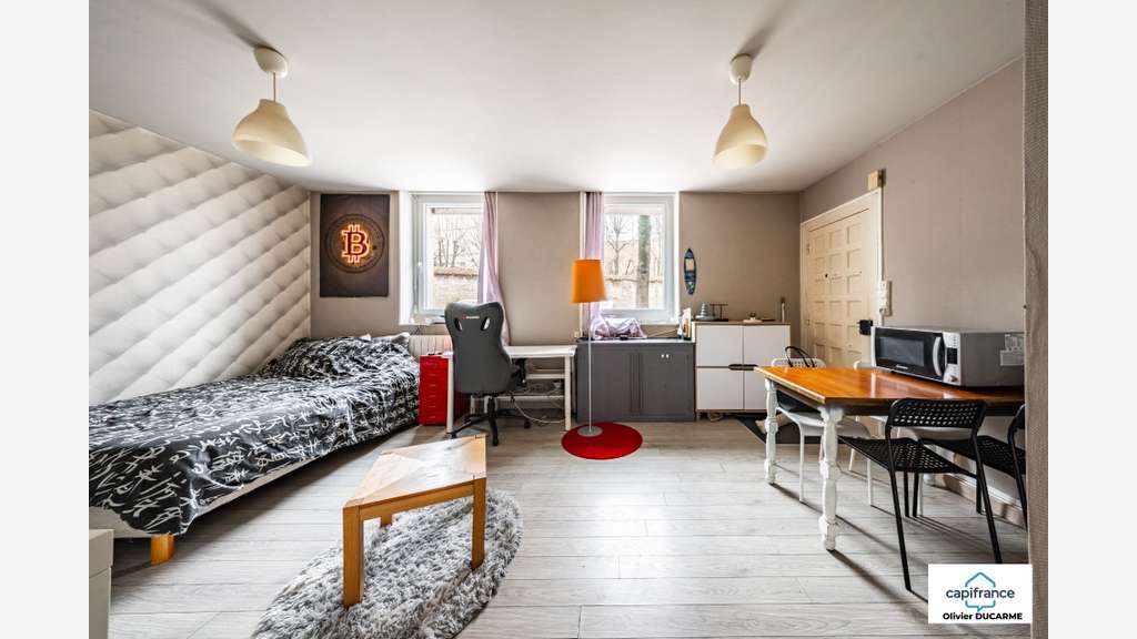 Local/bureau et appartement 90m² à vendre à Dijon