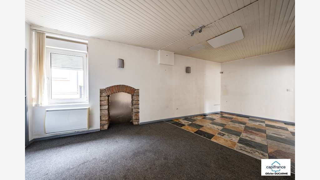 Local/bureau et appartement 90m² à vendre à Dijon