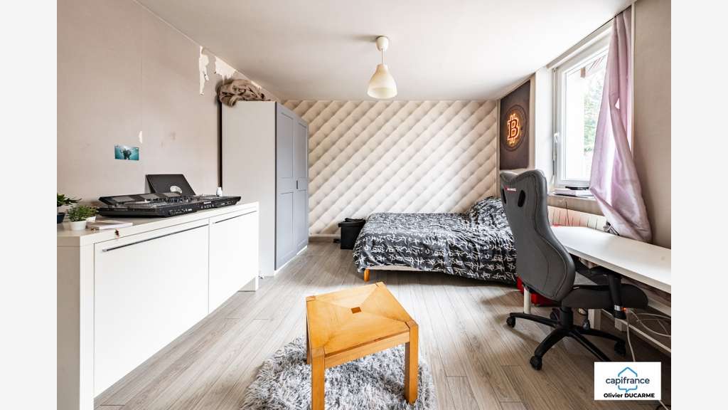 Local/bureau et appartement 90m² à vendre à Dijon