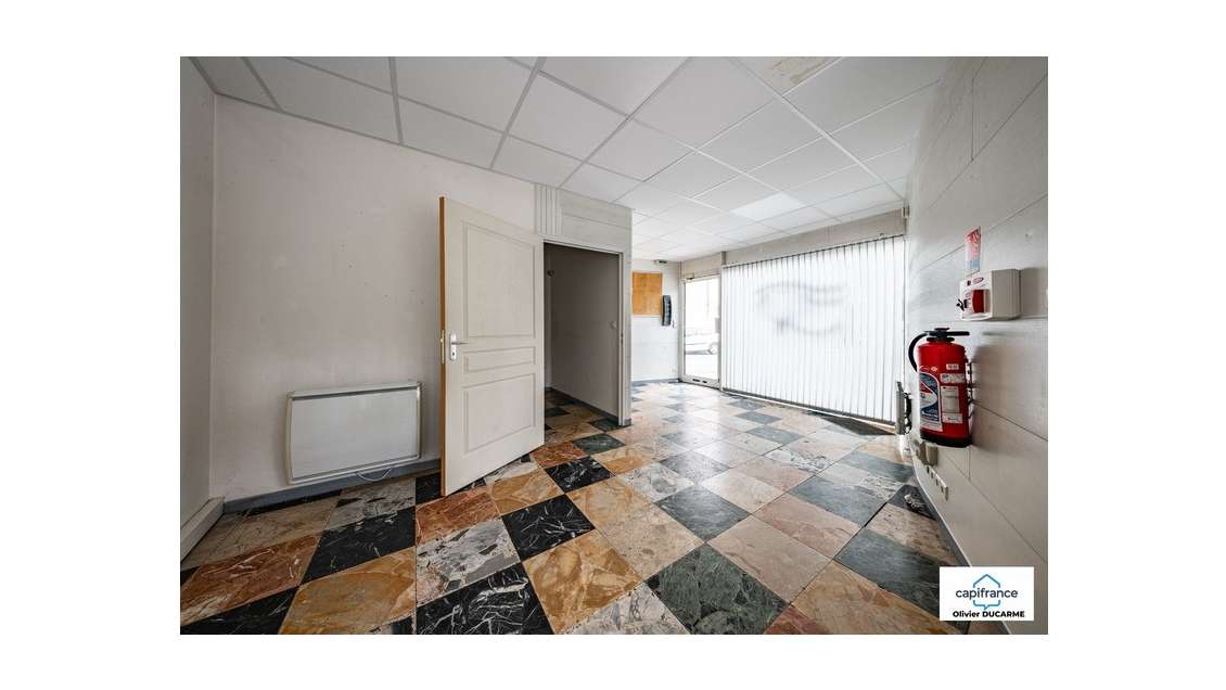 Local/bureau et appartement 90m² à vendre à Dijon