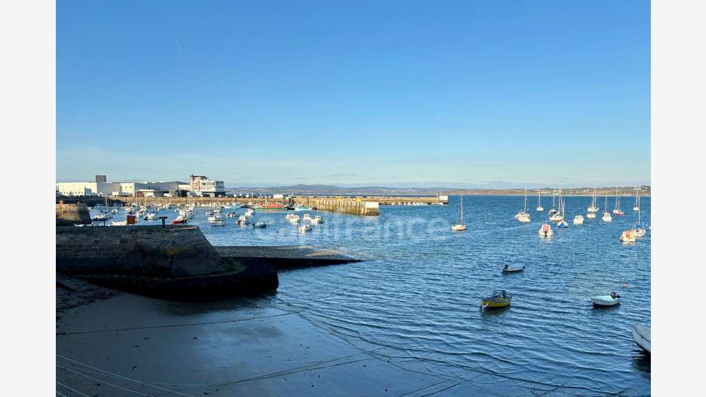A vendre murs commerciaux de 72m² à Douarnenez 29