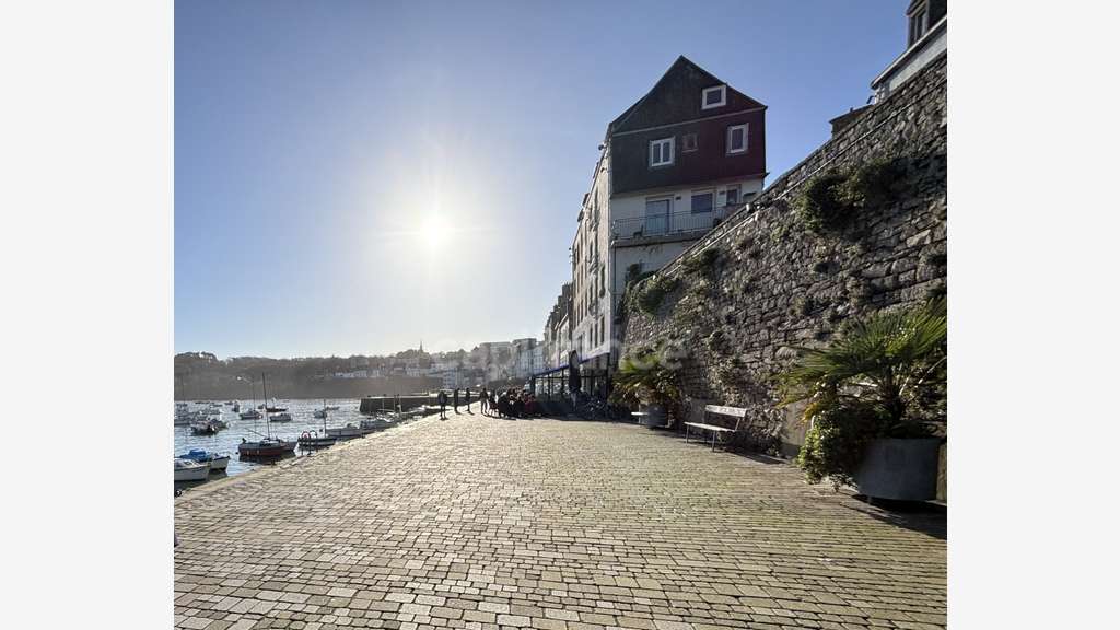 A vendre murs commerciaux de 72m² à Douarnenez 29