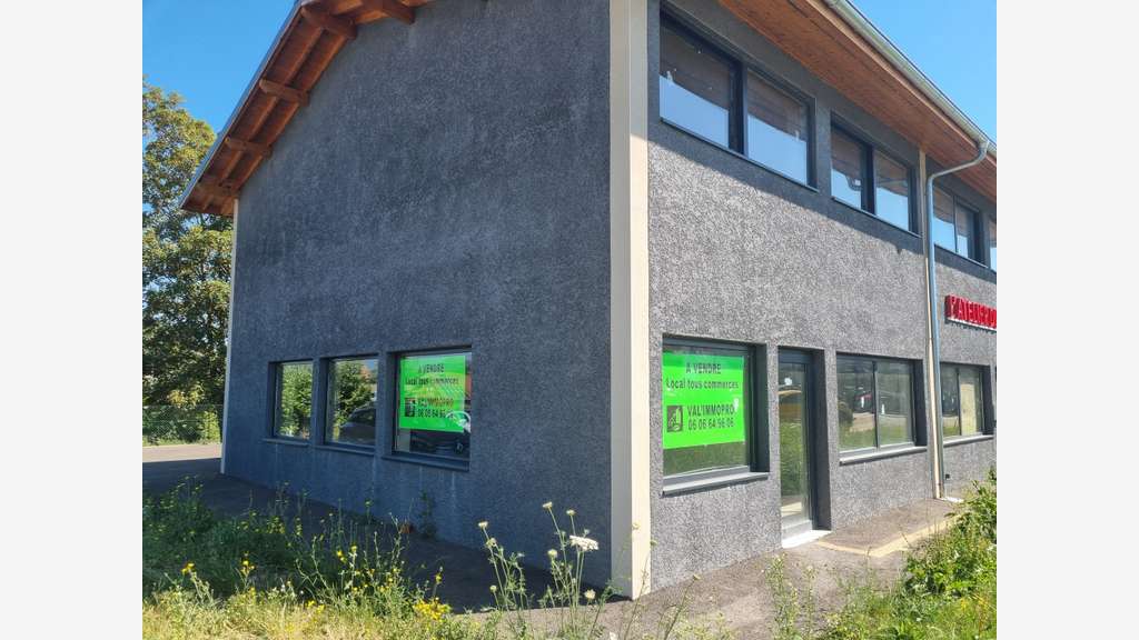 A louer local commercial 120m² empl strat Douvaine