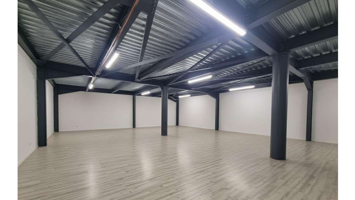 Vente murs commerciaux 260m² ZAC de Comboire