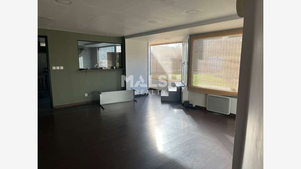 A louer ou à vendre local 85m² à Écully