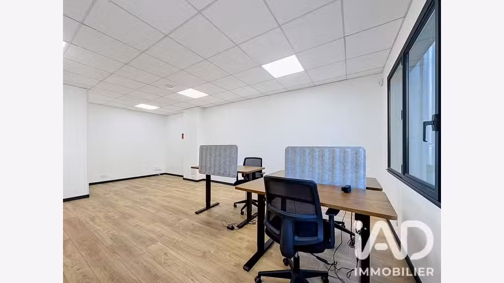Vente local commercial 146m² à Écully hyper centre