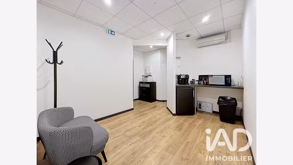 Vente local commercial 146m² à Écully hyper centre