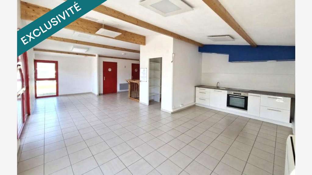 AV murs commerciaux et industriels de 485m² Embrun
