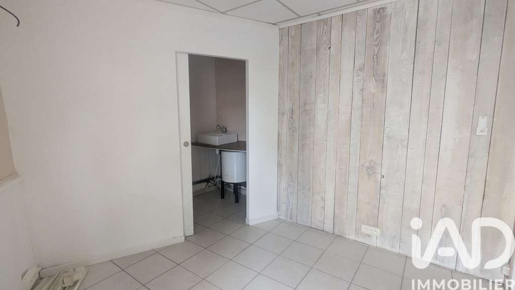 Local commercial 27m² à Entraigues-sur-la-Sorgue
