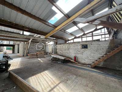 Vente hangar de 92m² en centre ville d'Etampes