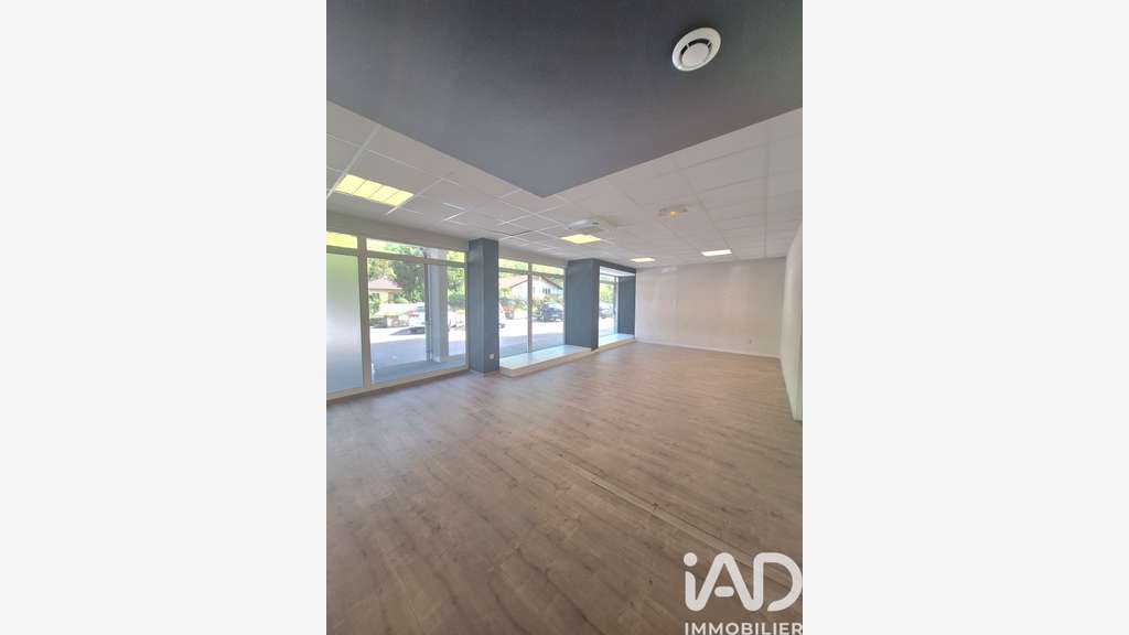 Vente local commercial 209m² à Étrembières