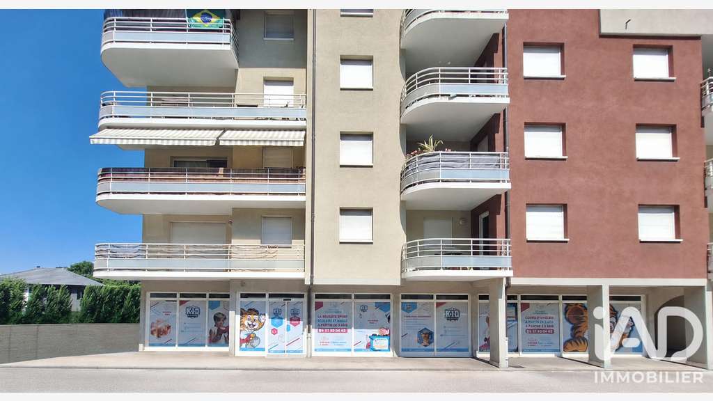 Vente local commercial 209m² à Étrembières