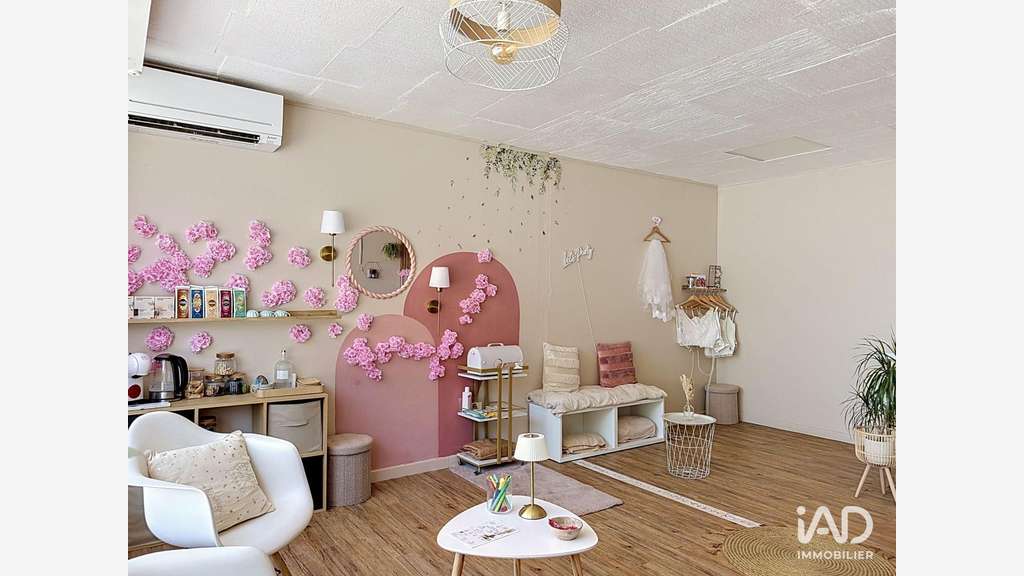 Vente Boutique de 35m² en zc à Eyguières