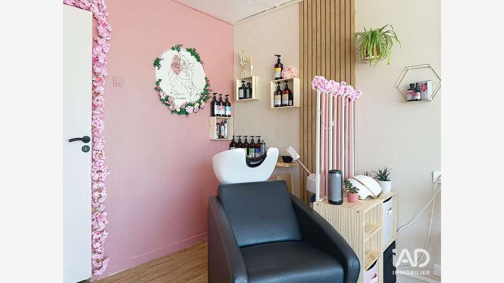 Vente Boutique de 35m² en zc à Eyguières