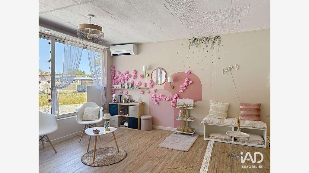 Vente Boutique de 35m² en zc à Eyguières