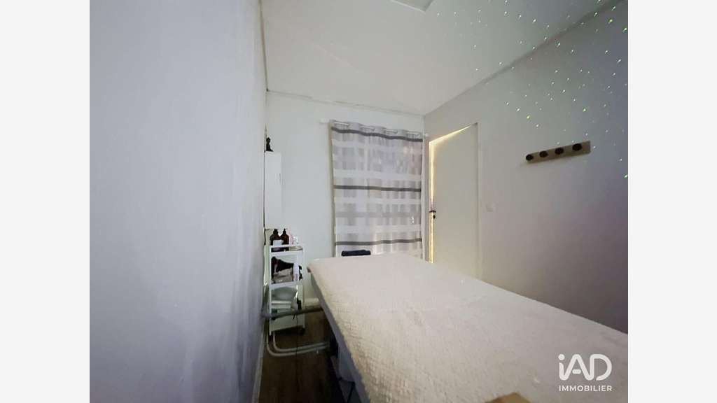 Vente Boutique de 35m² en zc à Eyguières