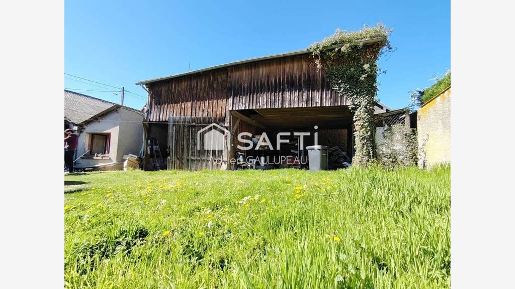 A vendre local commercial de 205m² à Faverolles