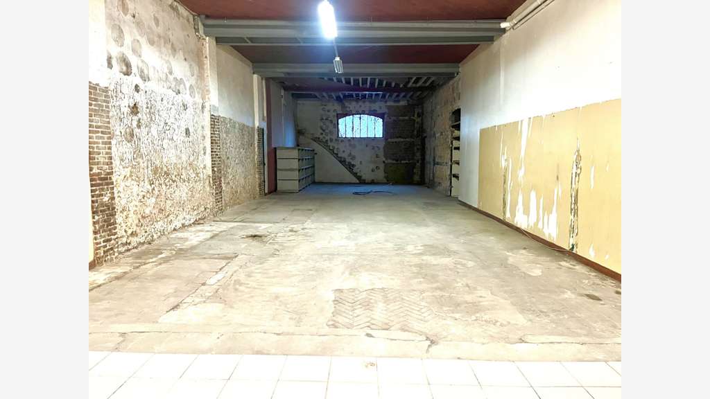 Local professionnel 175m² à vendre à Fécamp